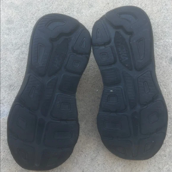 HOKA ONE ONE Women's Bondi 9 Black Sneakers Size 7 - Picture 6 of 8